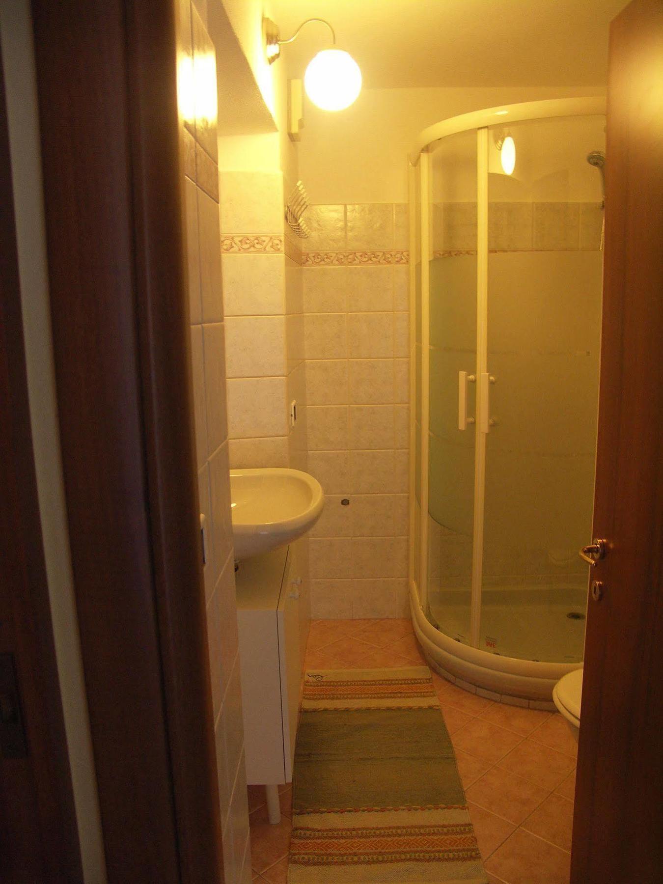La Casa Del Borgo Bed and Breakfast Brissago-Valtravaglia Eksteriør billede
